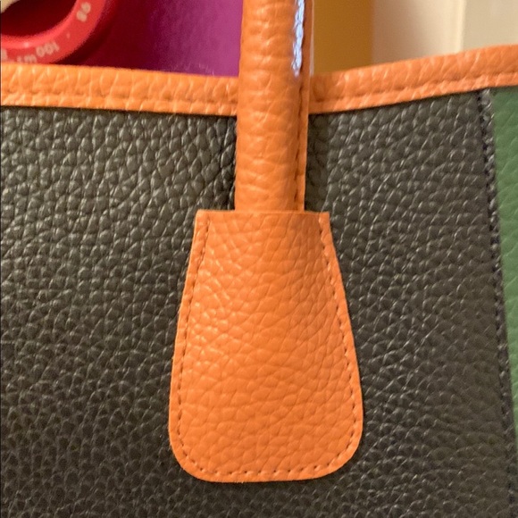 Neiman Marcus Black and Green Tote Bag with Tan details NWOT - Picture 3 of 9